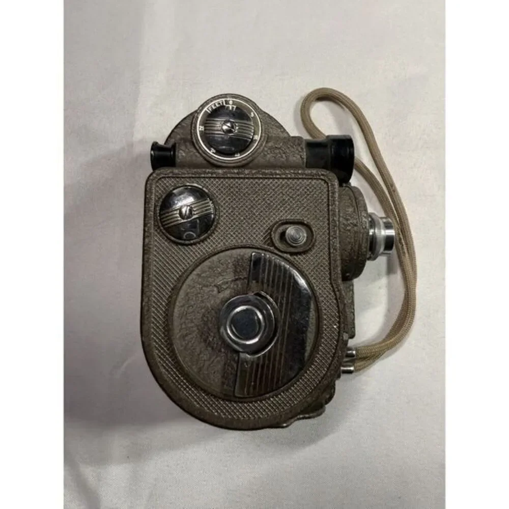 REVERE 8 MODEL 88 8MM MOVIE CAMERA VINTAGE